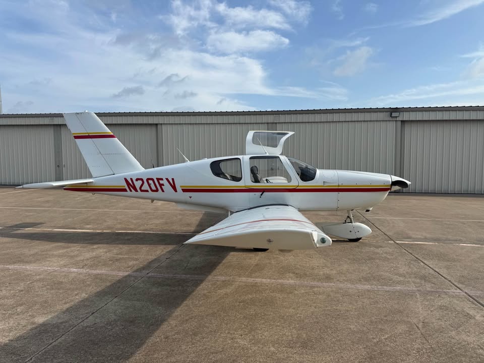 1986 Societe De Construction D'Avions De Tourisme Et D'Affaires Socata Tb-10, photo 7