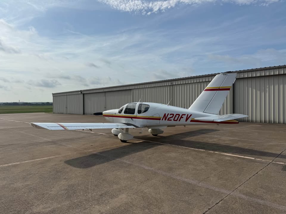 1986 Societe De Construction D'Avions De Tourisme Et D'Affaires Socata Tb-10, photo 9
