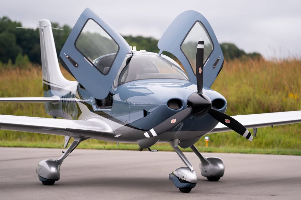 2025 Cirrus SR20-G7, photo 3