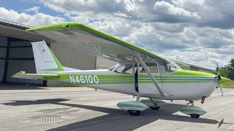 1968 Cessna 172, photo 2
