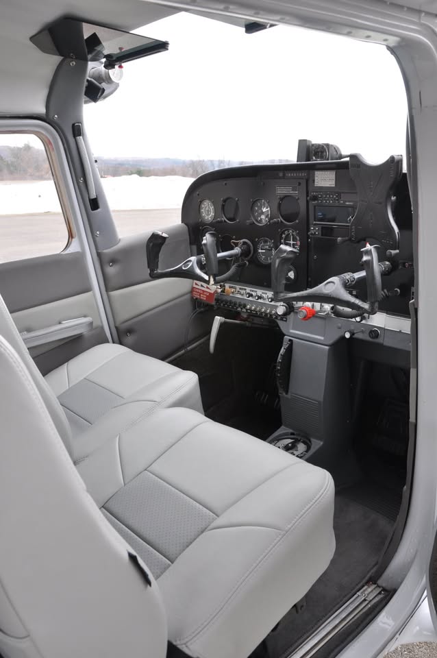 1968 Cessna 172, photo 5