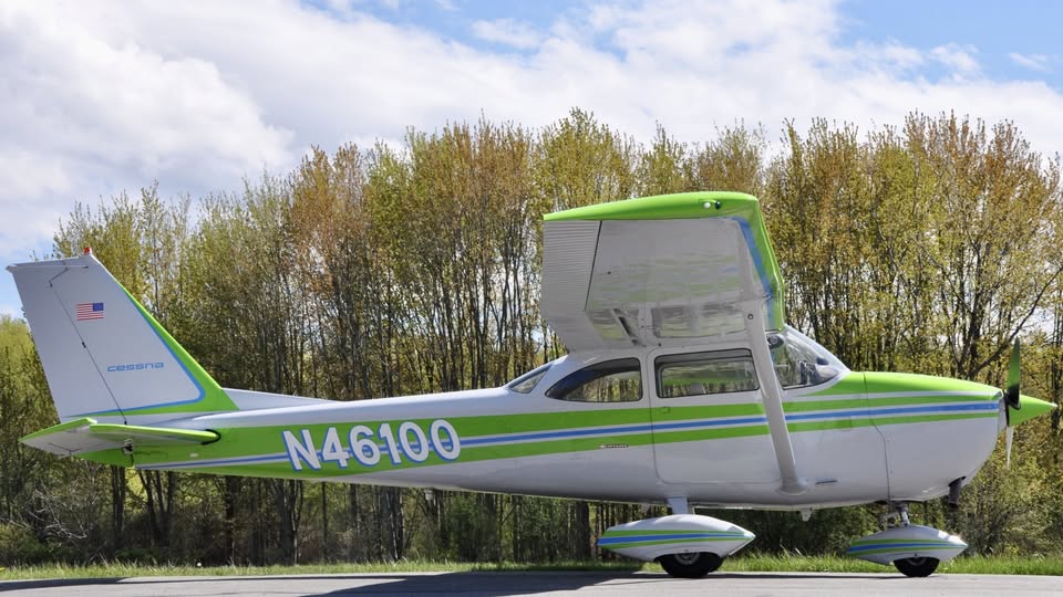 1968 Cessna 172, photo 3