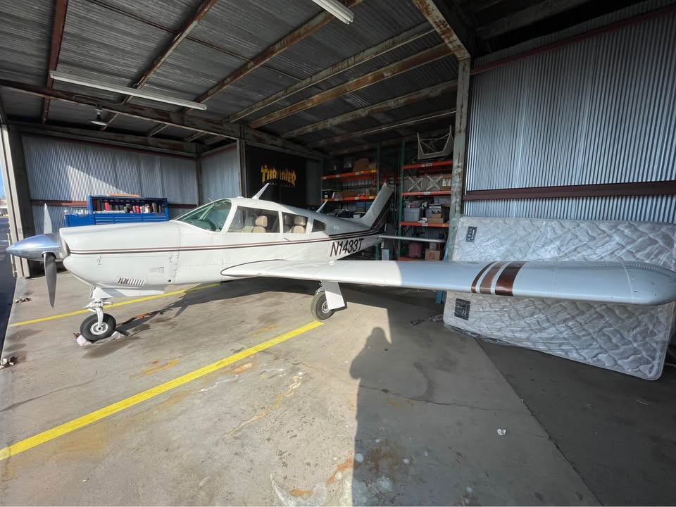 1972 Piper Arrow II, photo 2