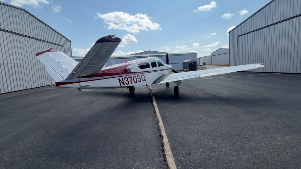 1967 Beechcraft V35TC, photo 3