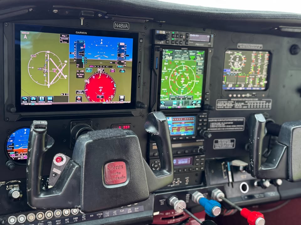 1977 Cessna 210M, photo 18
