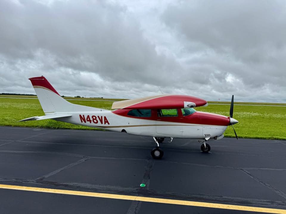 1977 Cessna 210M, photo 2