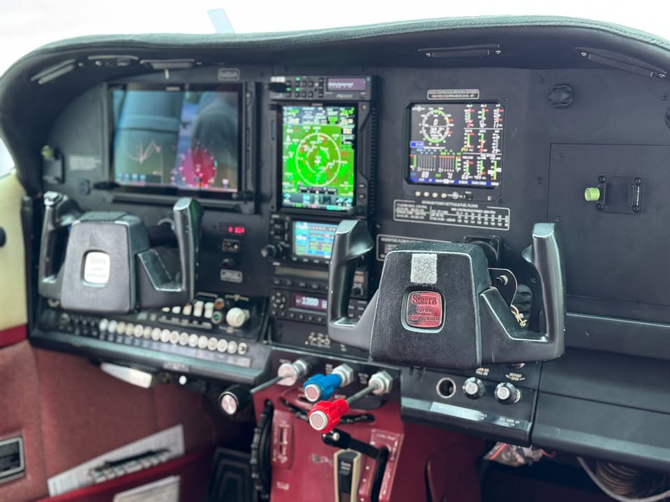 1977 Cessna 210M, photo 17