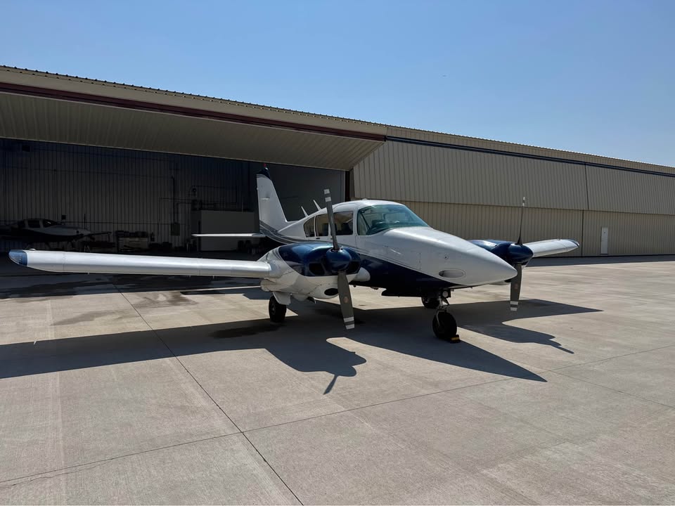 1961 Piper Aztec, photo 5