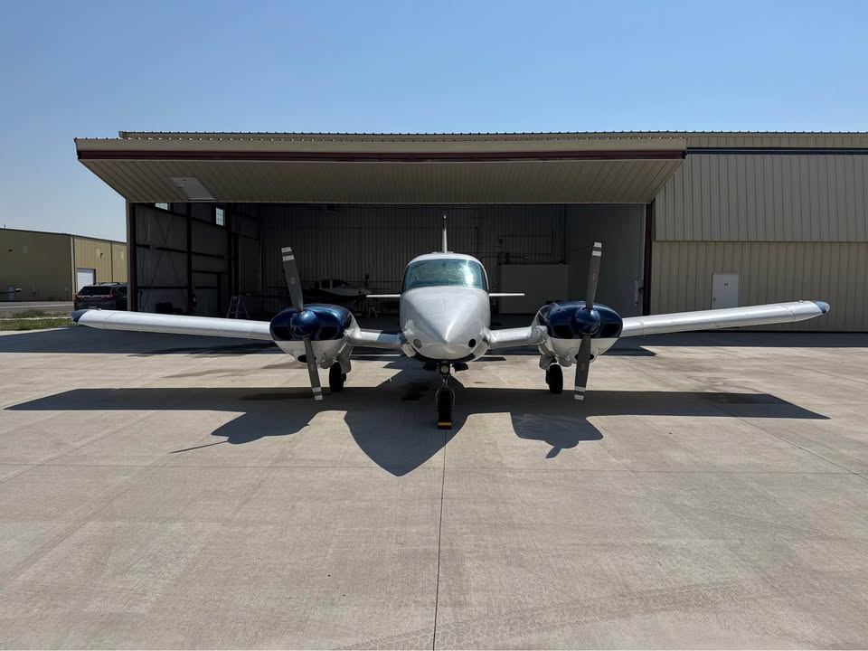 1961 Piper Aztec, photo 4