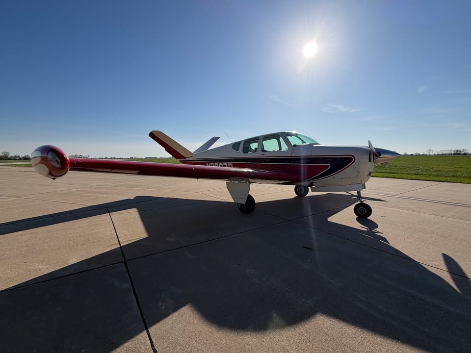 1958 Beechcraft J-35 Bonanza, photo 2