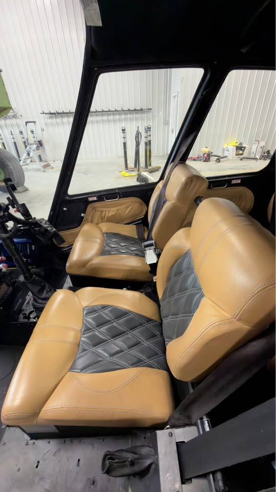 2005 Robinson R44 Helicopter, photo 8