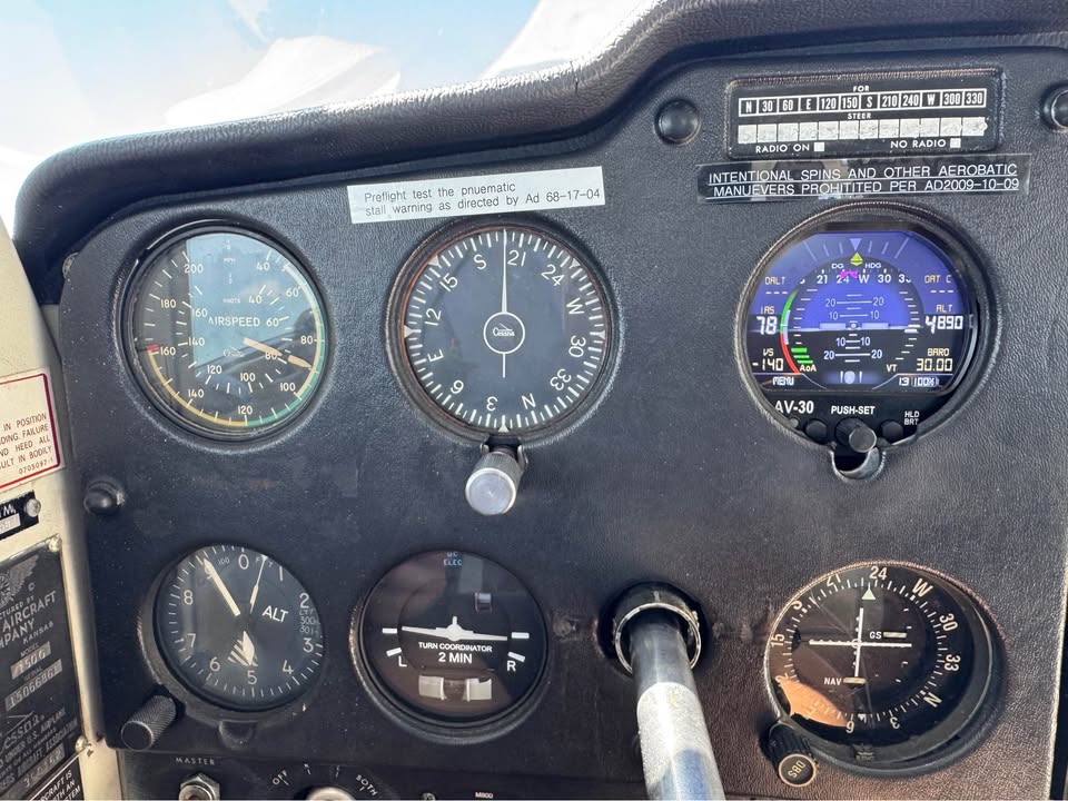 1967 Cessna 150 Four New Cylinders, photo 5