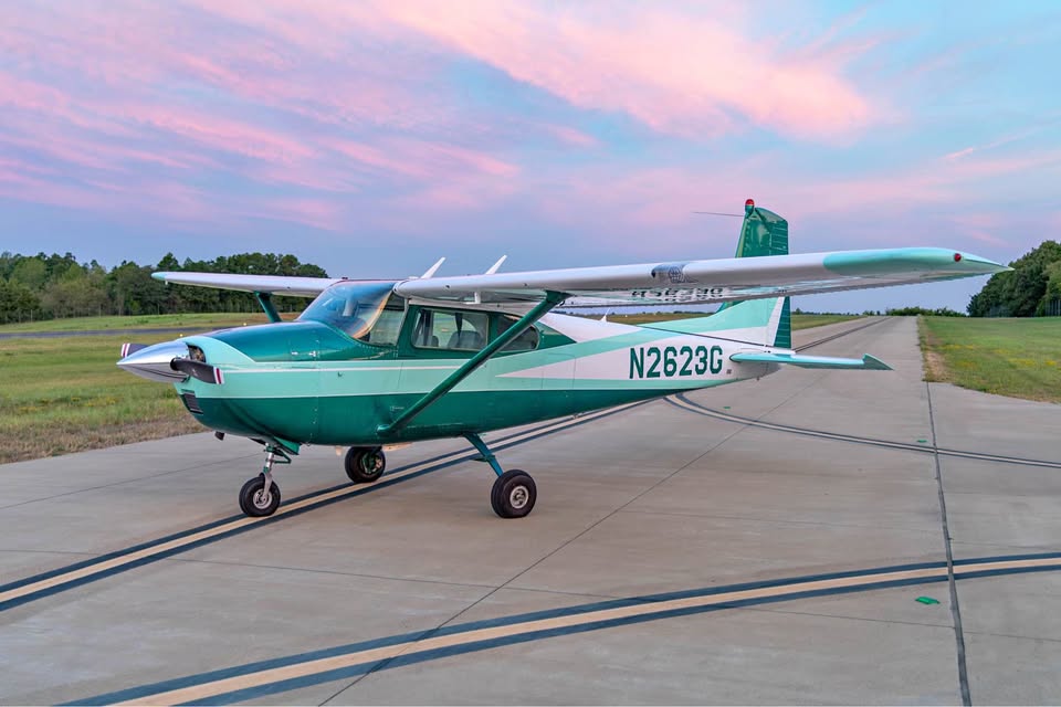 1959 Cessna 182B, photo 1
