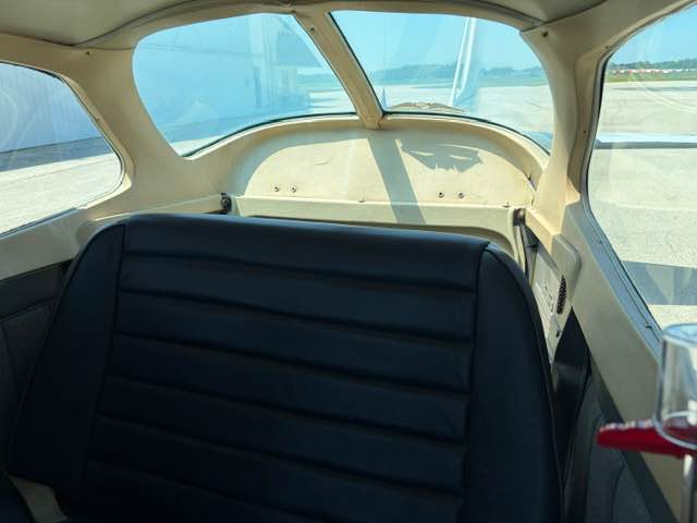 1971 Cessna Skyhawk, photo 6