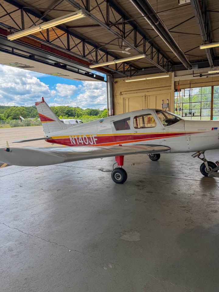 1973 Piper Cherokee 140, photo 2