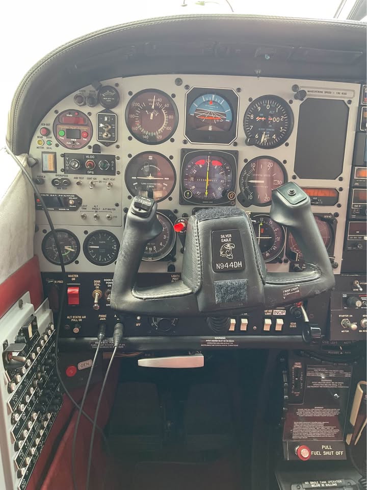 1981 Cessna 210P Silver Eagle P210N, photo 4