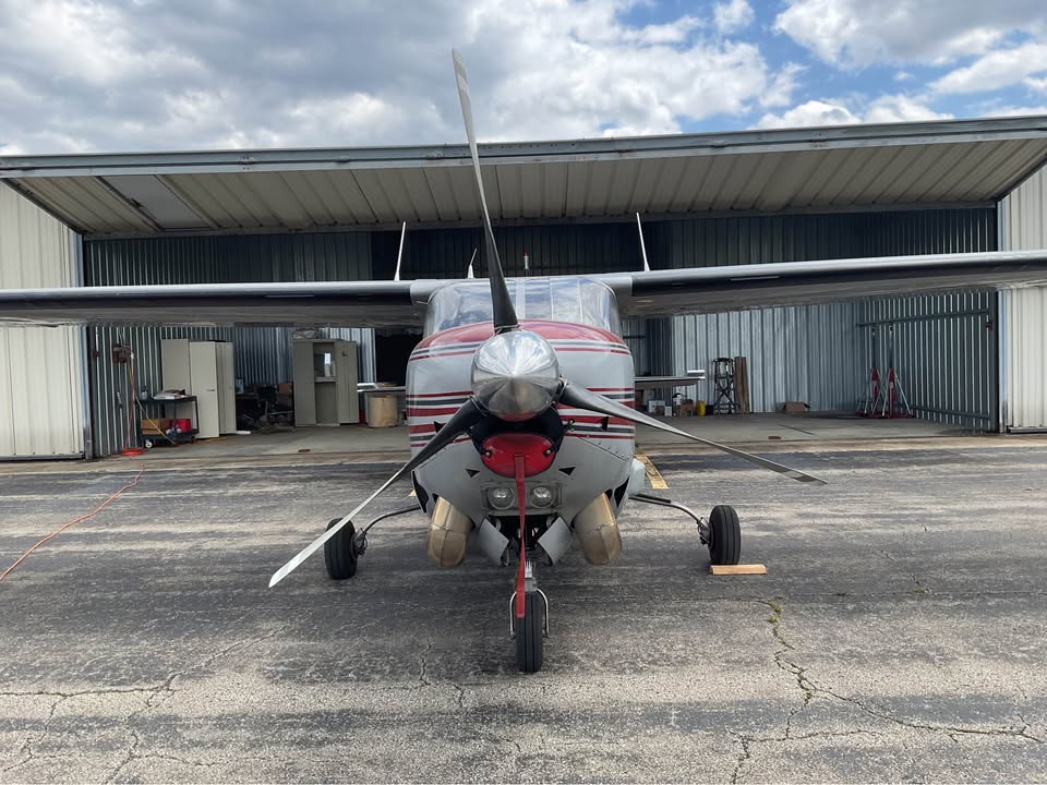 1981 Cessna 210P Silver Eagle P210N, photo 3