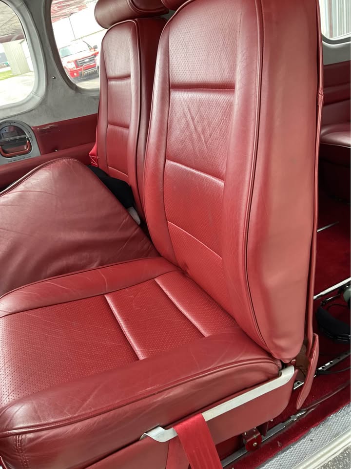 1981 Cessna 210P Silver Eagle P210N, photo 10