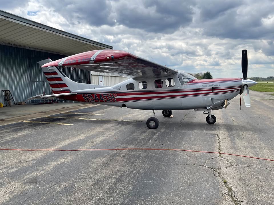 1981 Cessna 210P Silver Eagle P210N, photo 1