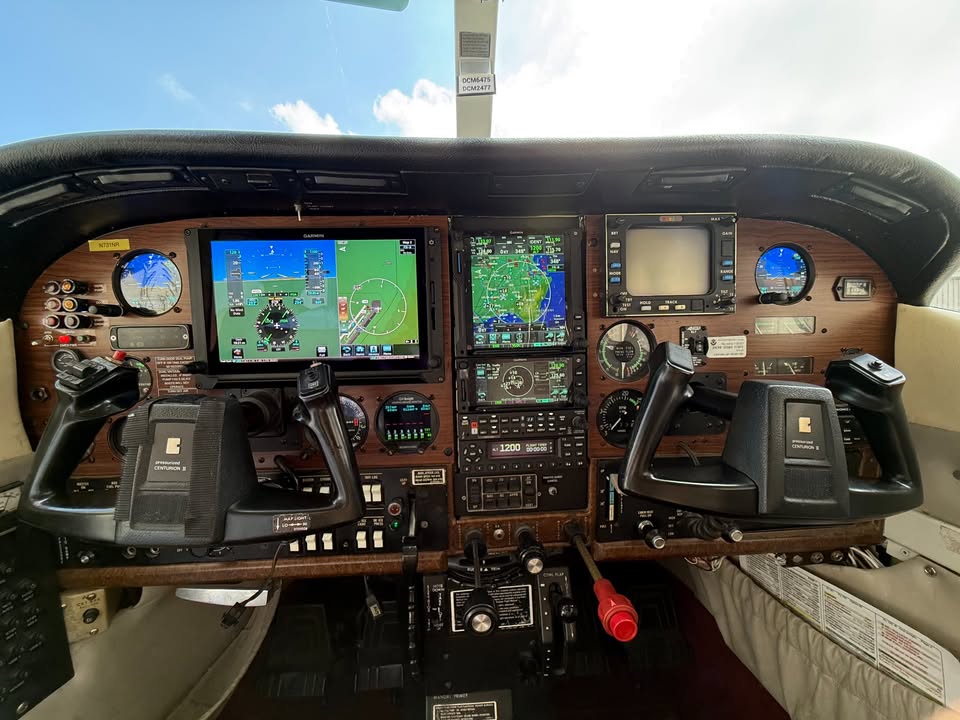 1980 Cessna P210N, photo 11