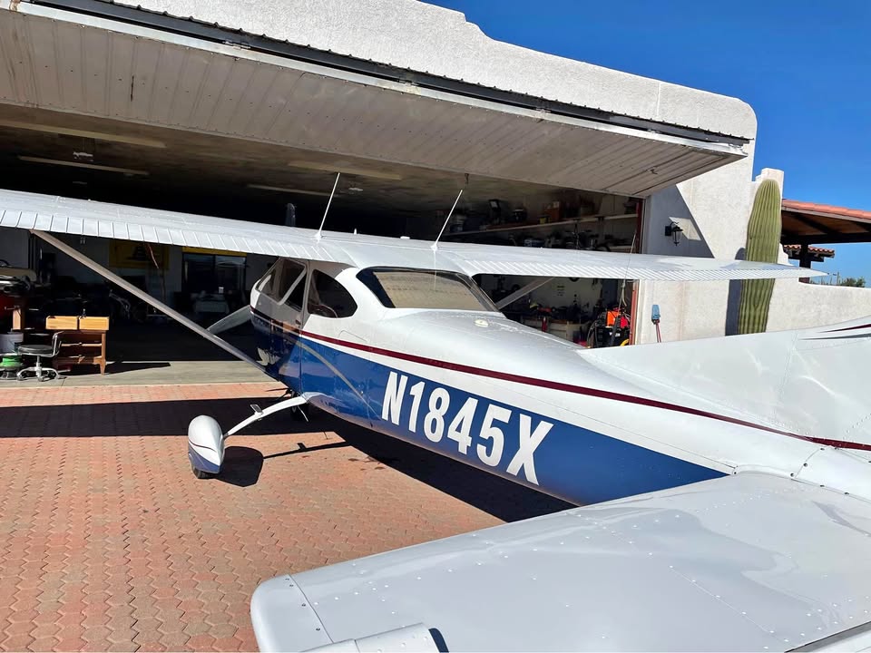 1965 Cessna 182, photo 1