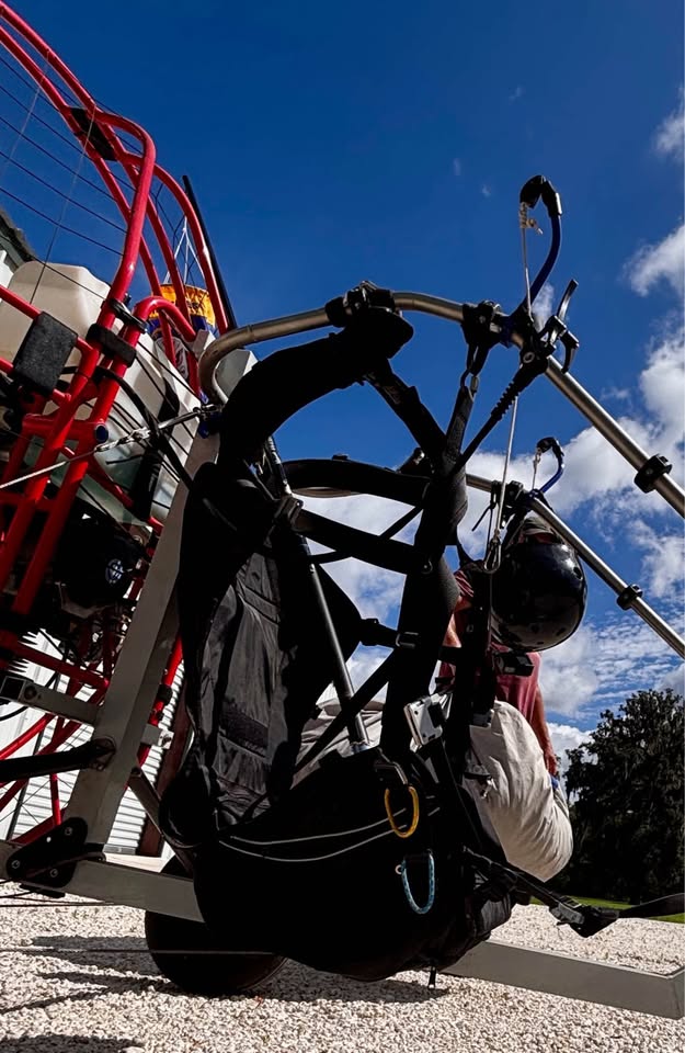 Fresh Breeze (2-Stroke Hirth) Paramotor, and Dolpo 2 Wing, photo 2