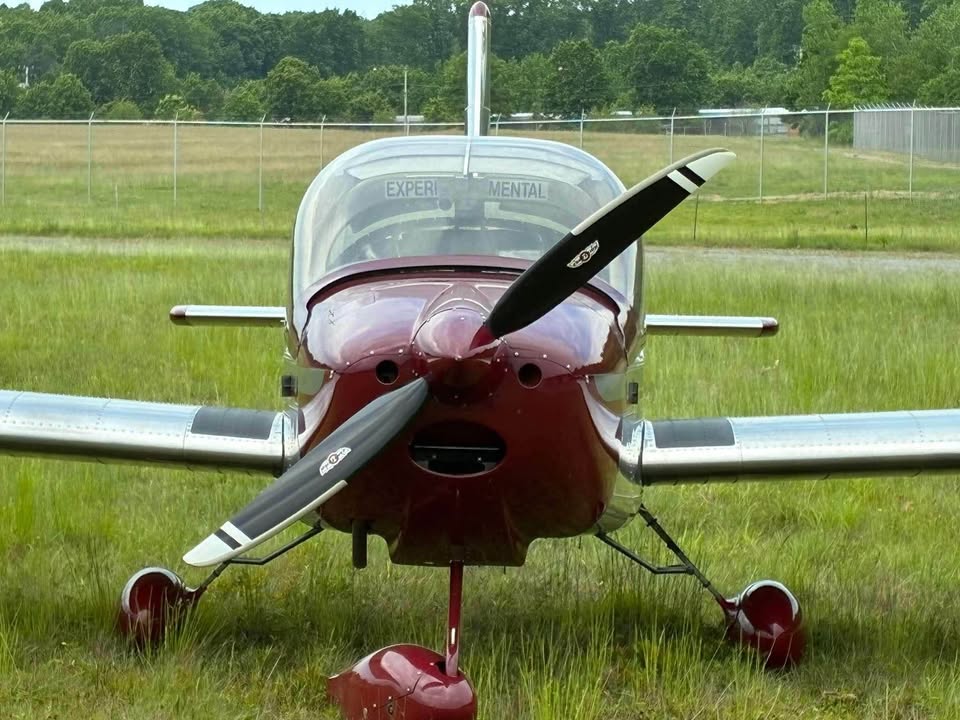 2010 2010 Van's RV-12 — 902, photo 2