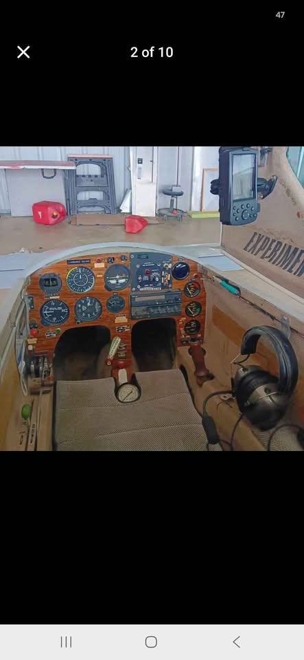 Airplane, photo 6