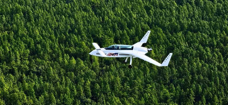 Airplane, photo 1