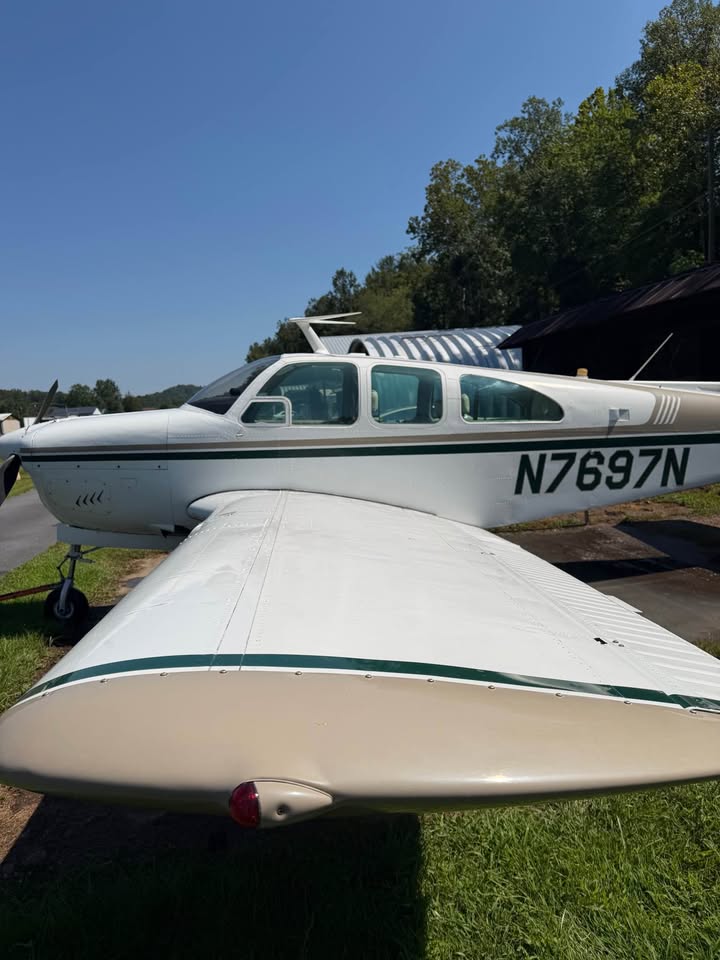 1968 Beechcraft E33, photo 7