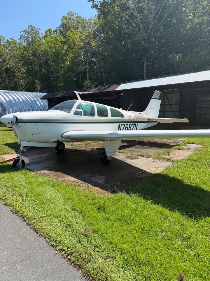 1968 Beechcraft E33, photo 6