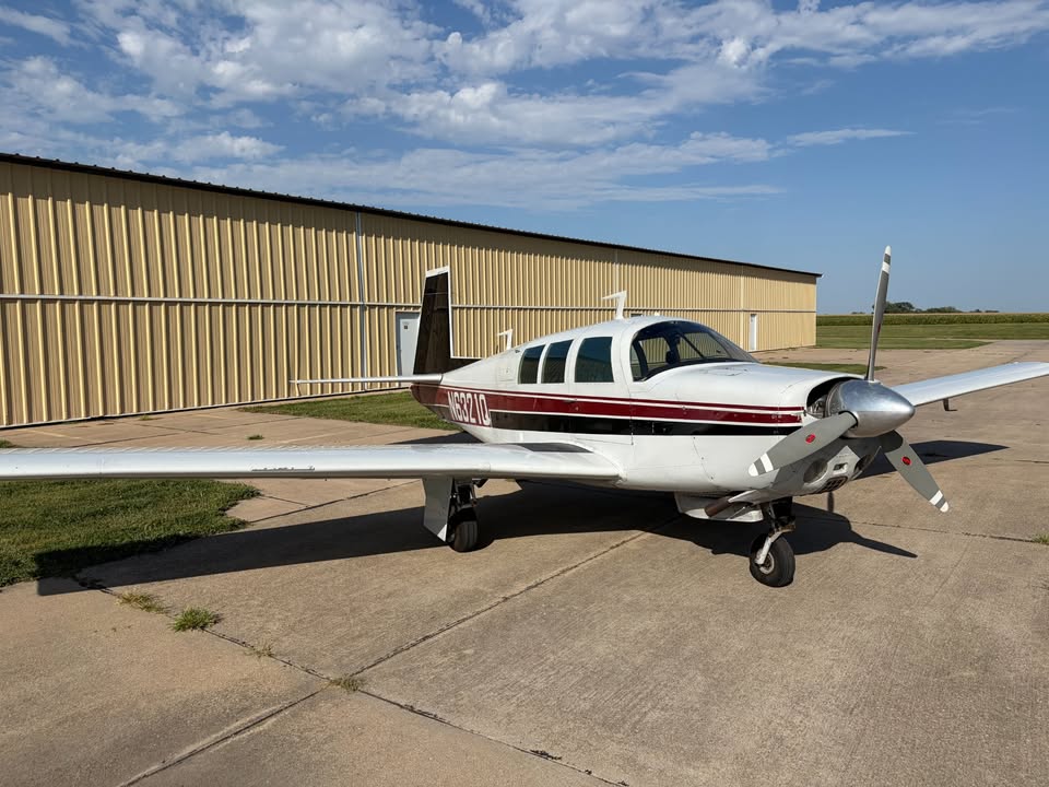 1967 Mooney M20F, photo 3