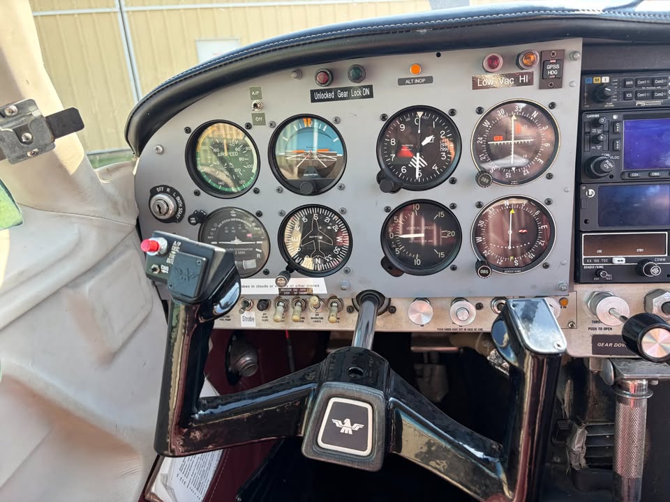 1967 Mooney M20F, photo 6