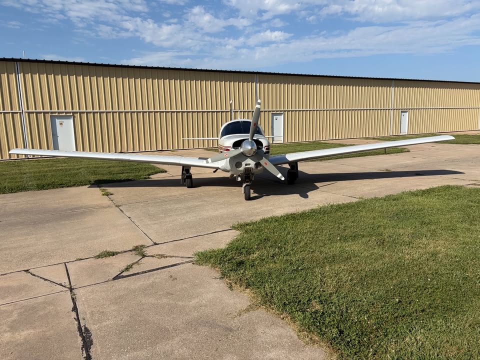 1967 Mooney M20F, photo 2