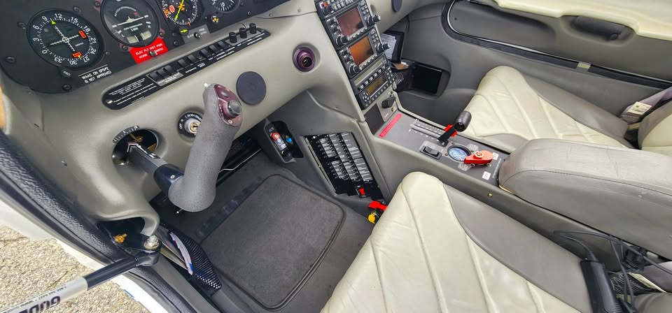 2001 Cirrus SR20, photo 9