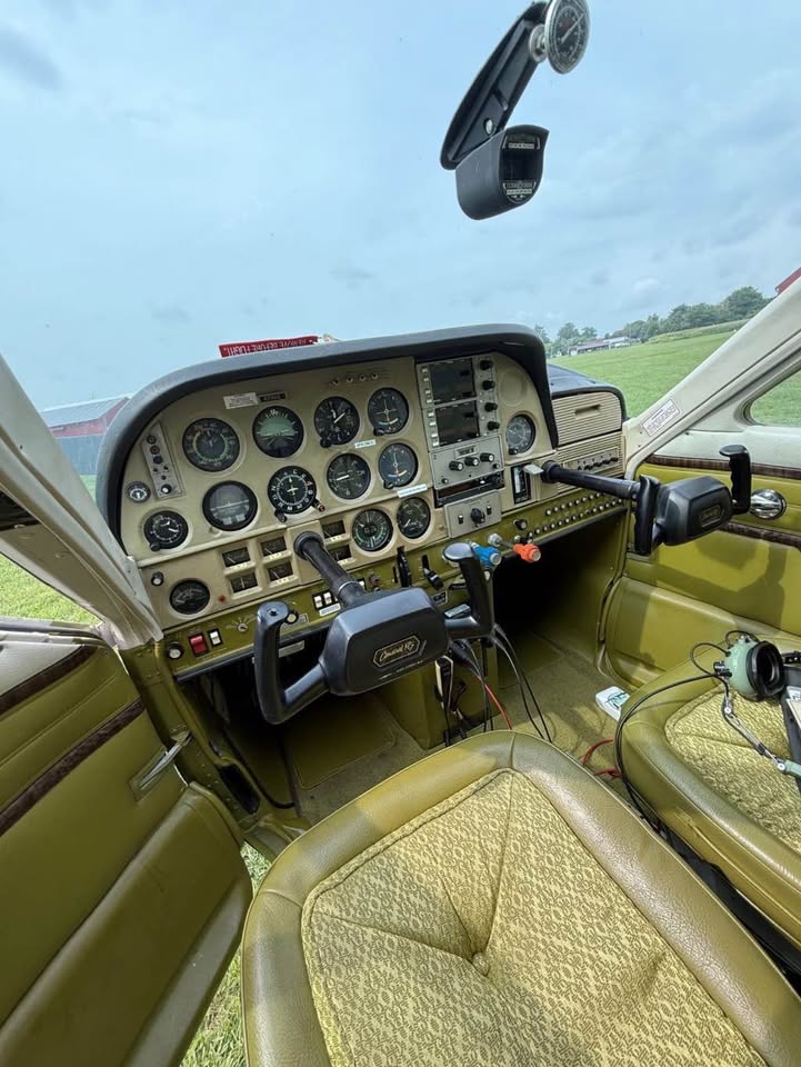 1974 Cessna 177 Cardinal RG, photo 3