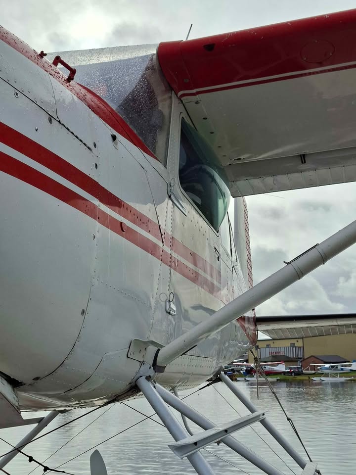 1975 Cessna C185f, photo 4