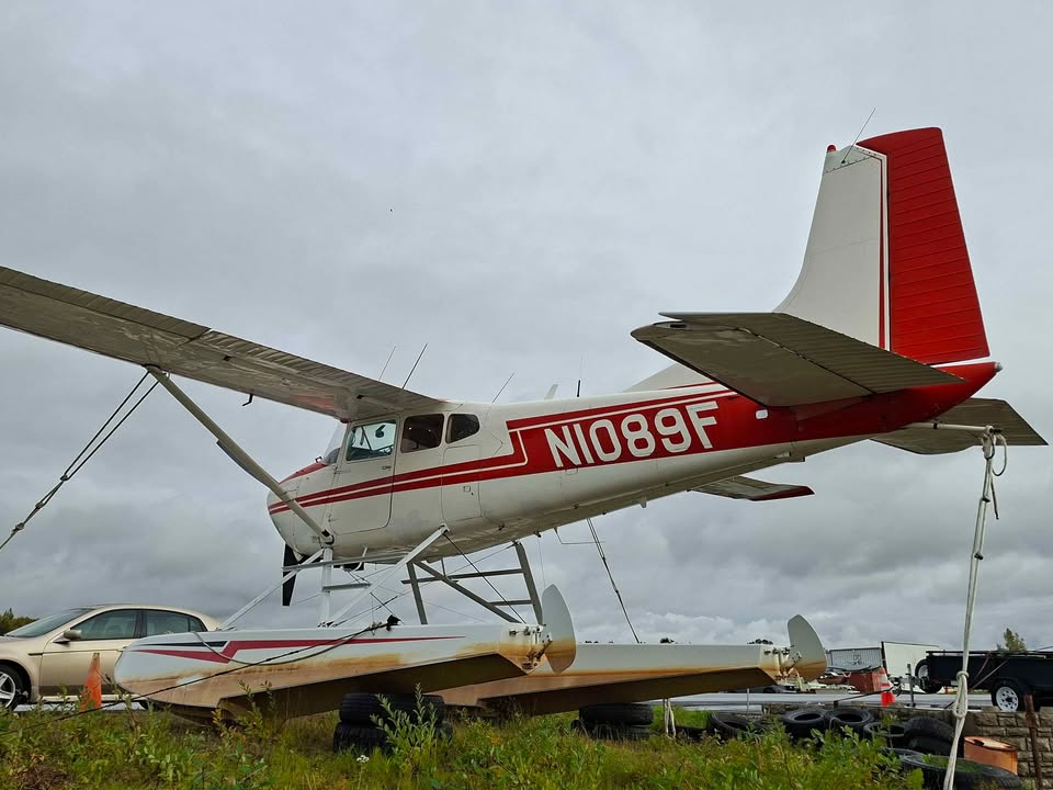 1975 Cessna C185f, photo 5