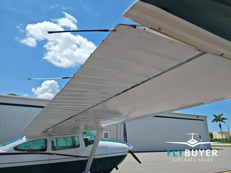 1976 Cessna 182P, photo 10