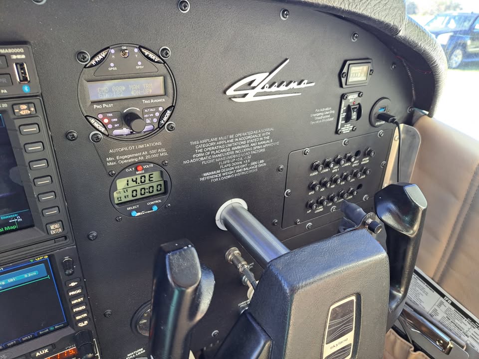1964 Cessna C182G, photo 7