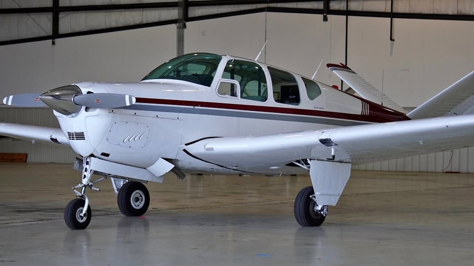 1958 Beechcraft Beech J35, photo 1