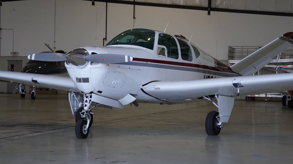 1958 Beechcraft Beech J35, photo 2