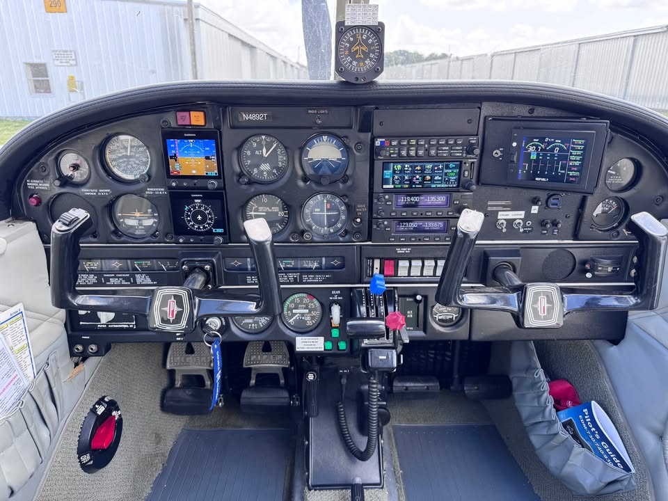 Piper Arrow 1972, photo 7