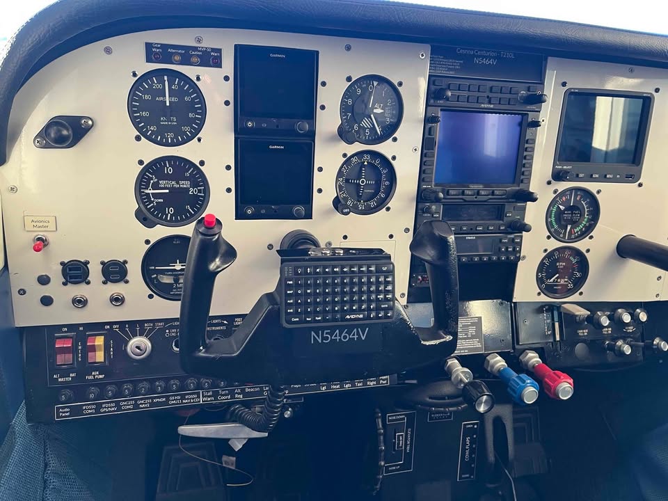 1975 Cessna T210L, photo 5