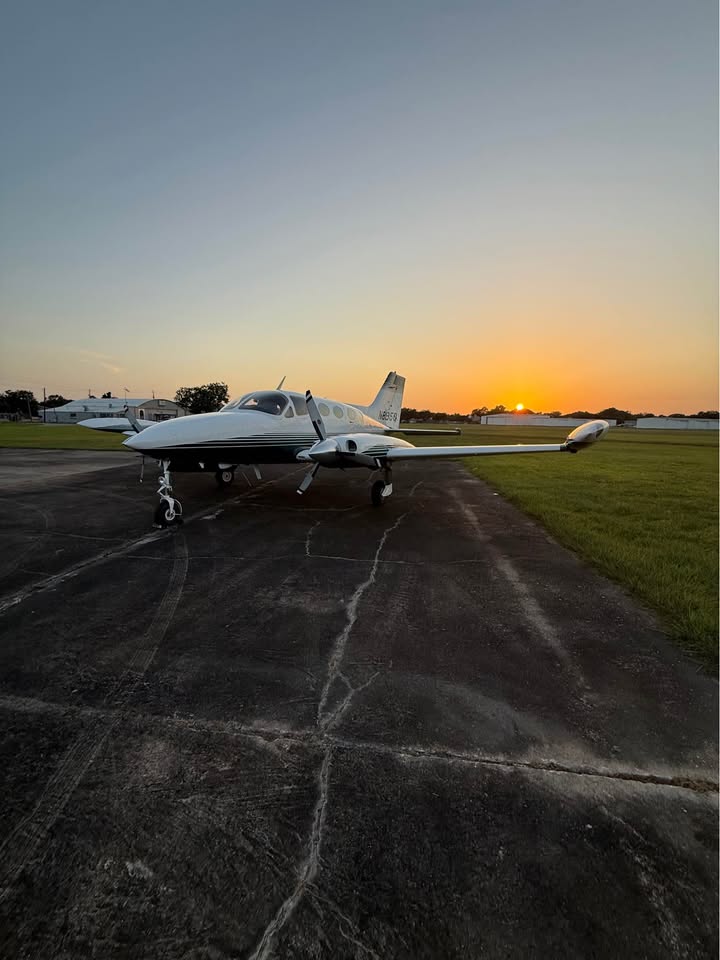 1970 Cessna 414, photo 2