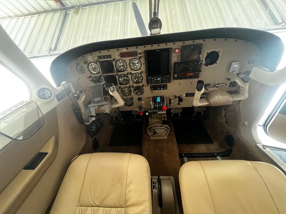 1996 Piper Saratoga HP II PA-32R-301, photo 8