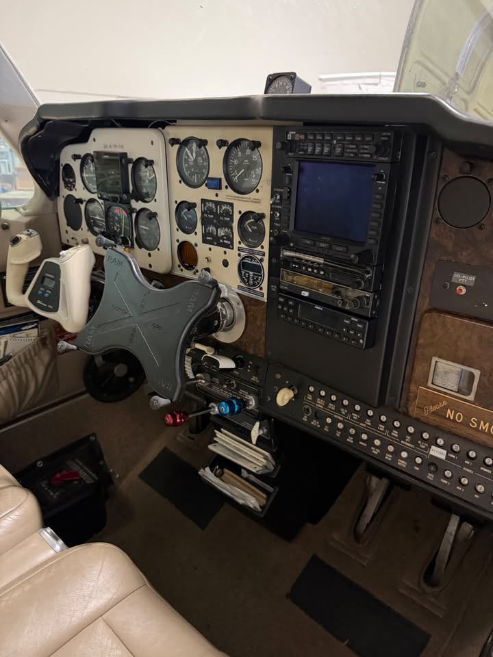 Beechcraft Bonanza F33A, photo 10