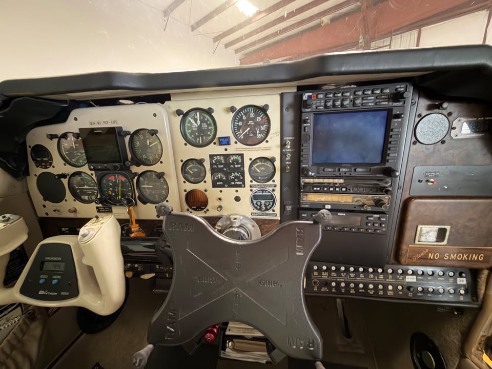 Beechcraft Bonanza F33A, photo 4