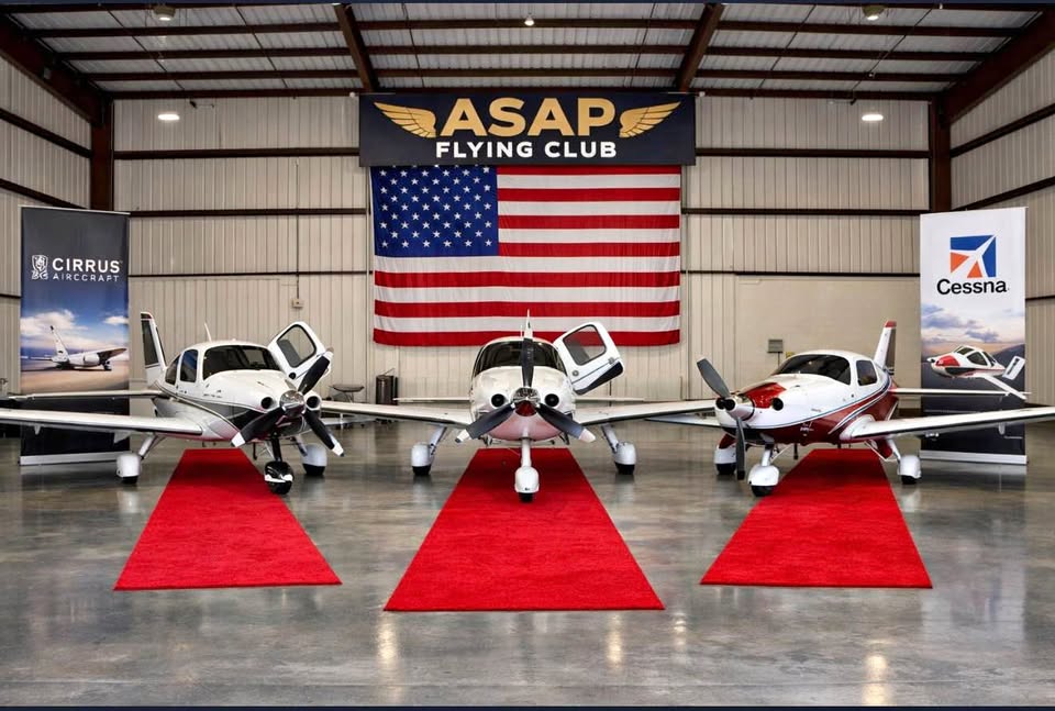 2023 Cirrus/Cessna SR-22 G6, photo 1