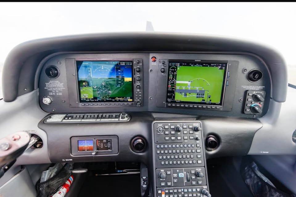 2023 Cirrus/Cessna SR-22 G6, photo 13